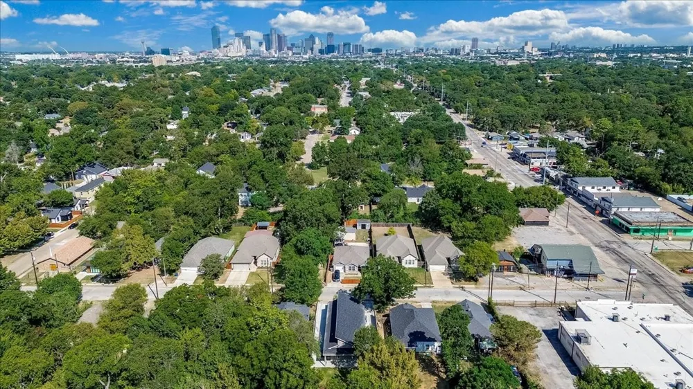 2726 Carpenter Avenue Dallas, TX 75215