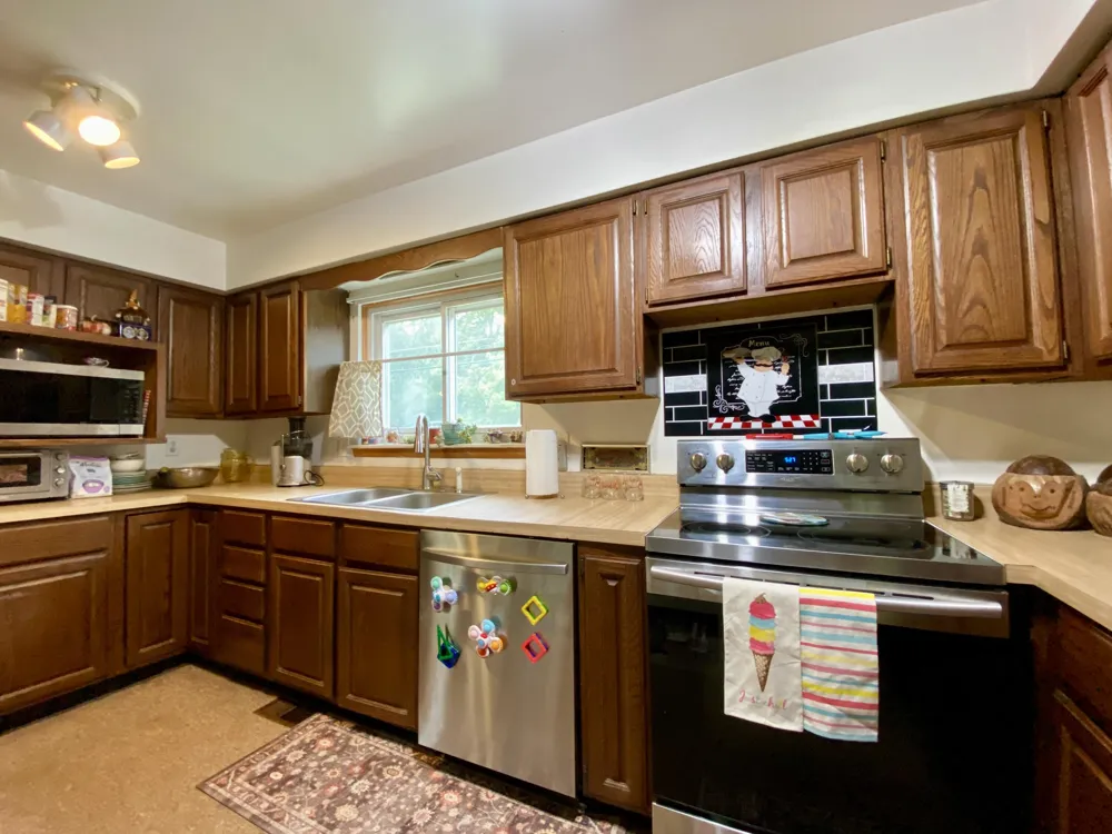 9070 Walnut Drive Whitmore Lake, MI 48189