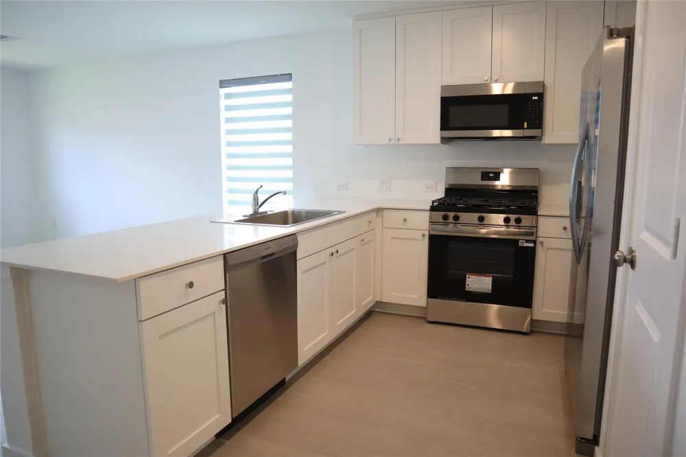 216 Lantana Ln Huntsville, TX 77340