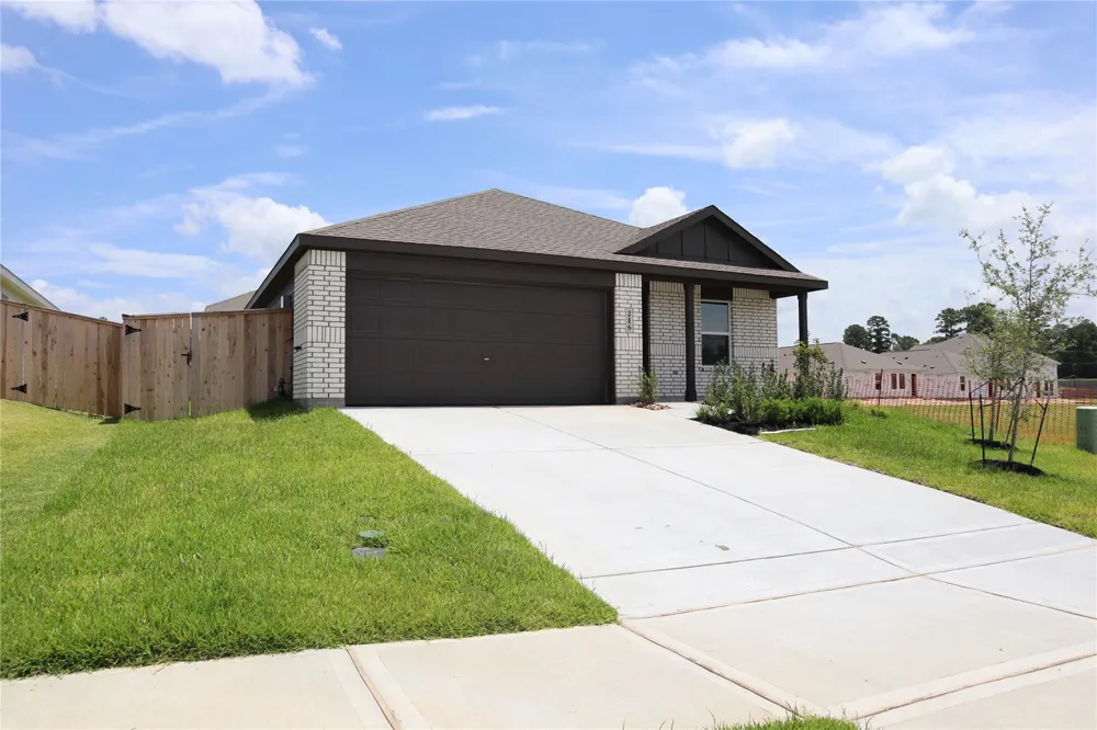 216 Lantana Ln Huntsville, TX 77340