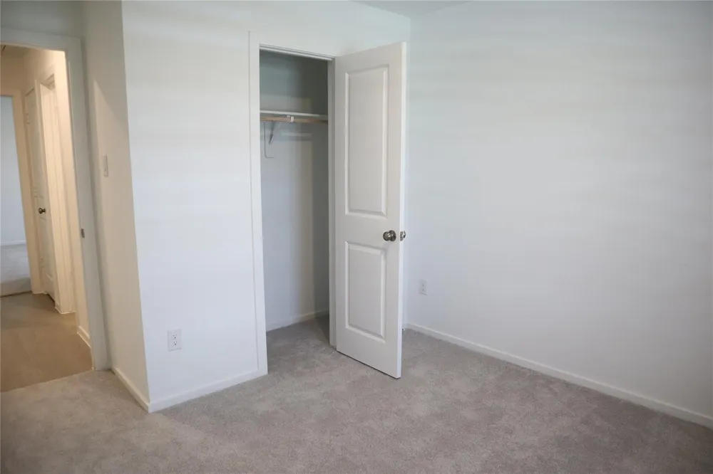 216 Lantana Ln Huntsville, TX 77340