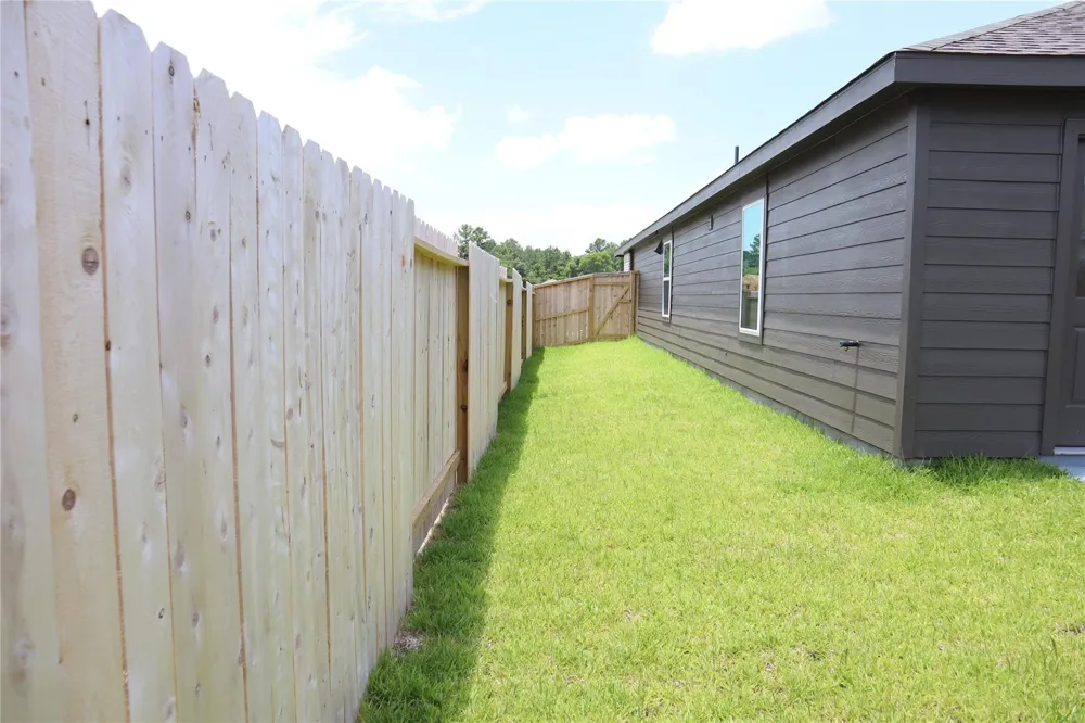 216 Lantana Ln Huntsville, TX 77340