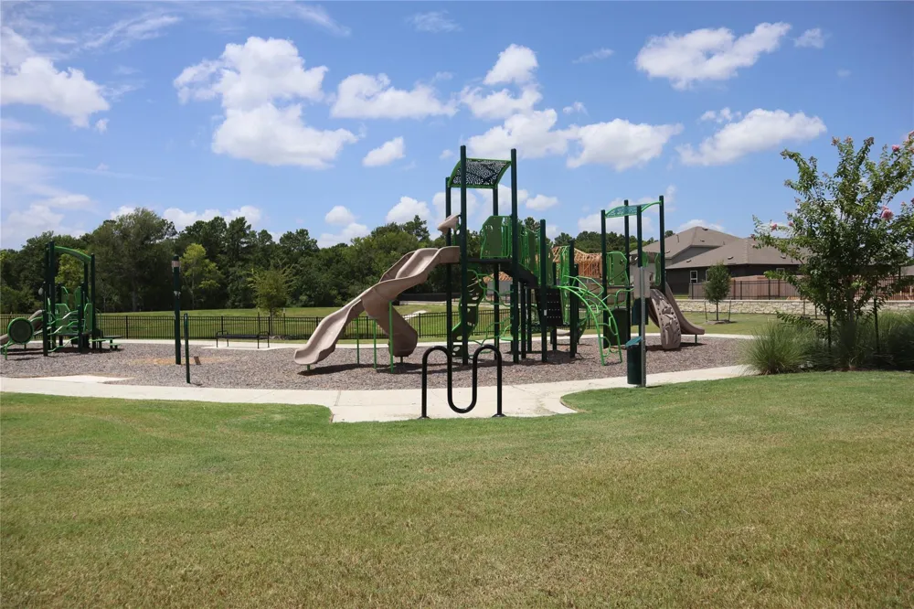 216 Lantana Ln Huntsville, TX 77340