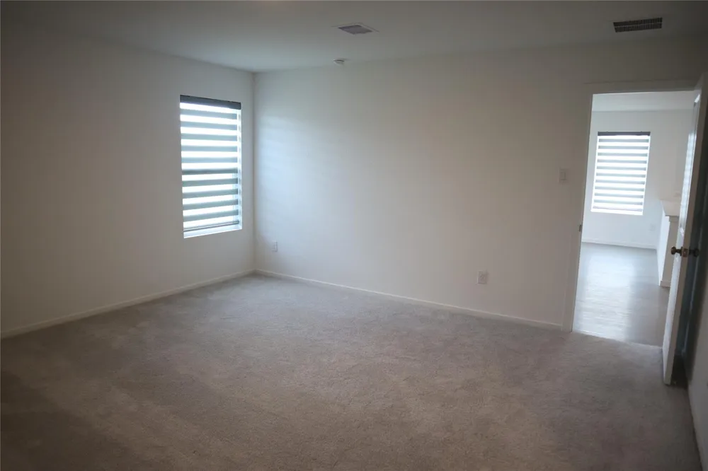 216 Lantana Ln Huntsville, TX 77340