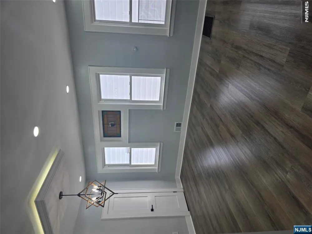 270 40th Street Irvington, NJ 07111