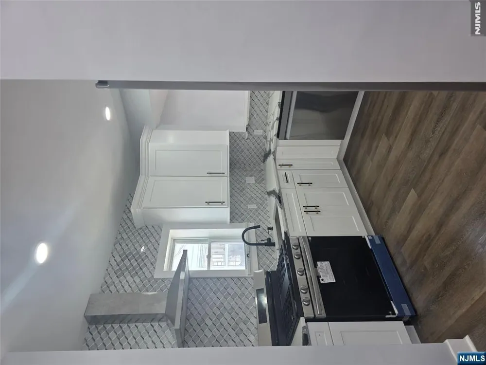 270 40th Street Irvington, NJ 07111