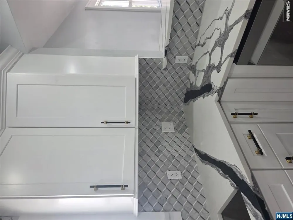 270 40th Street Irvington, NJ 07111