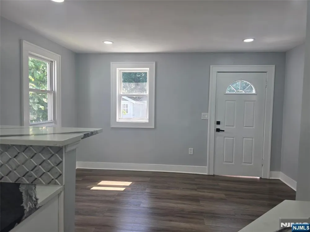 270 40th Street Irvington, NJ 07111