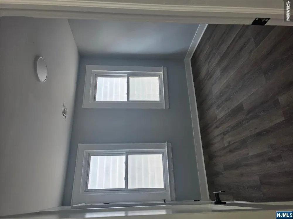 270 40th Street Irvington, NJ 07111