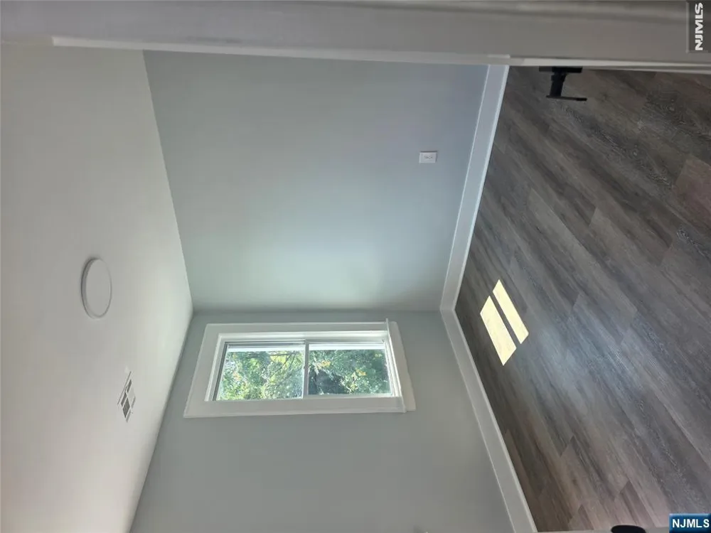 270 40th Street Irvington, NJ 07111