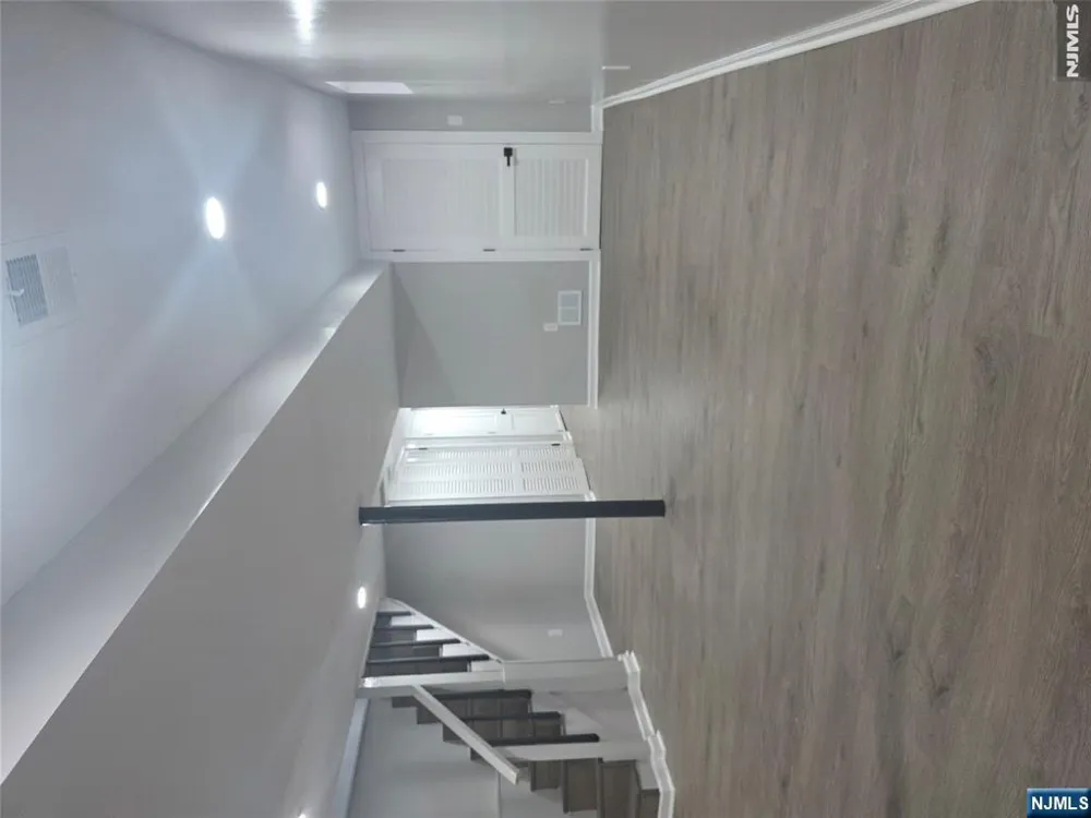 270 40th Street Irvington, NJ 07111