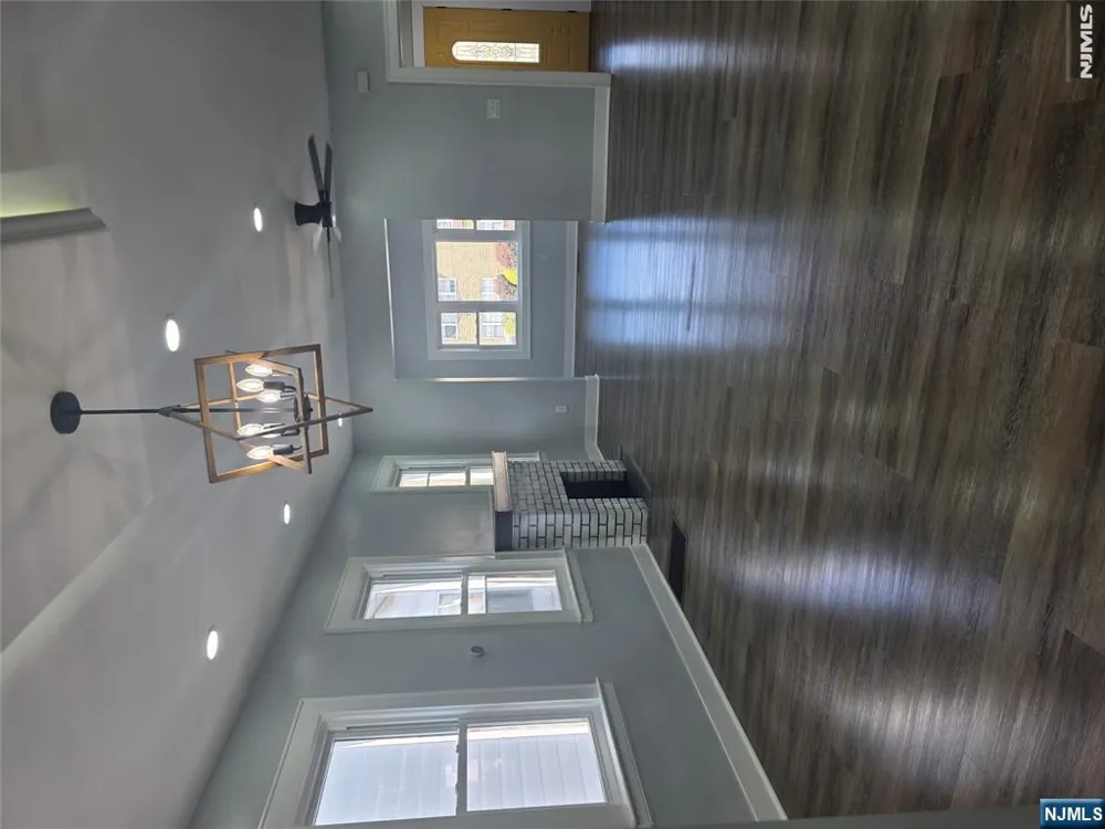 270 40th Street Irvington, NJ 07111