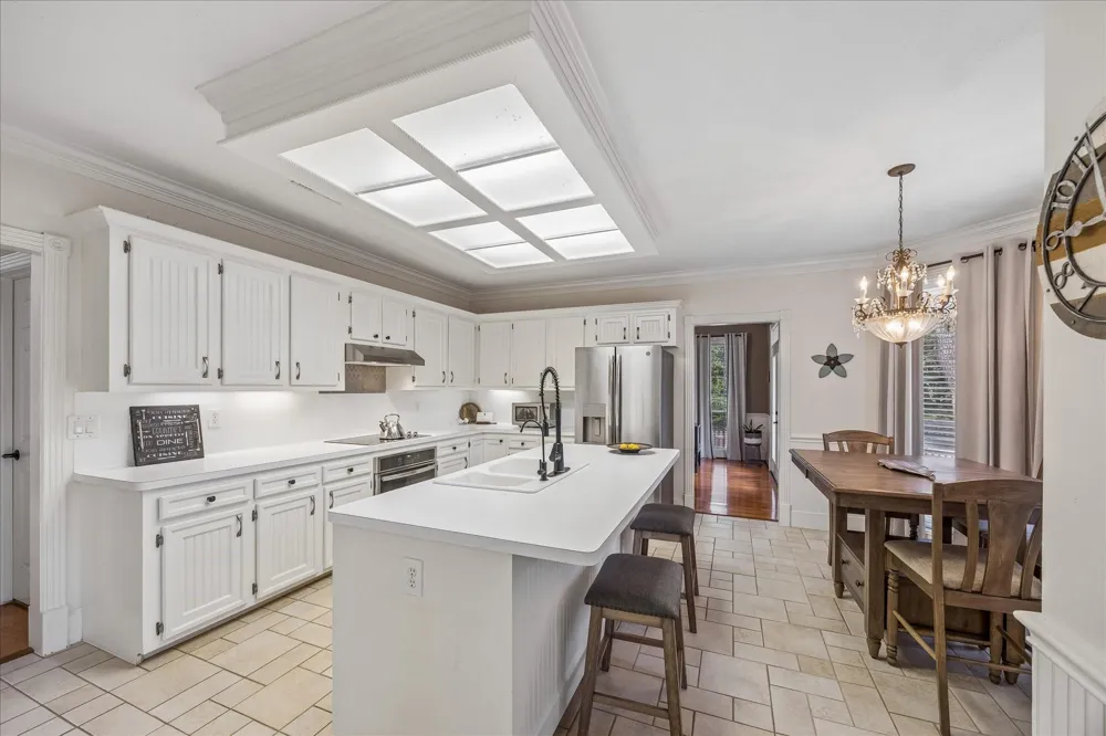 475 Piney Creek Road Bellville, TX 77418