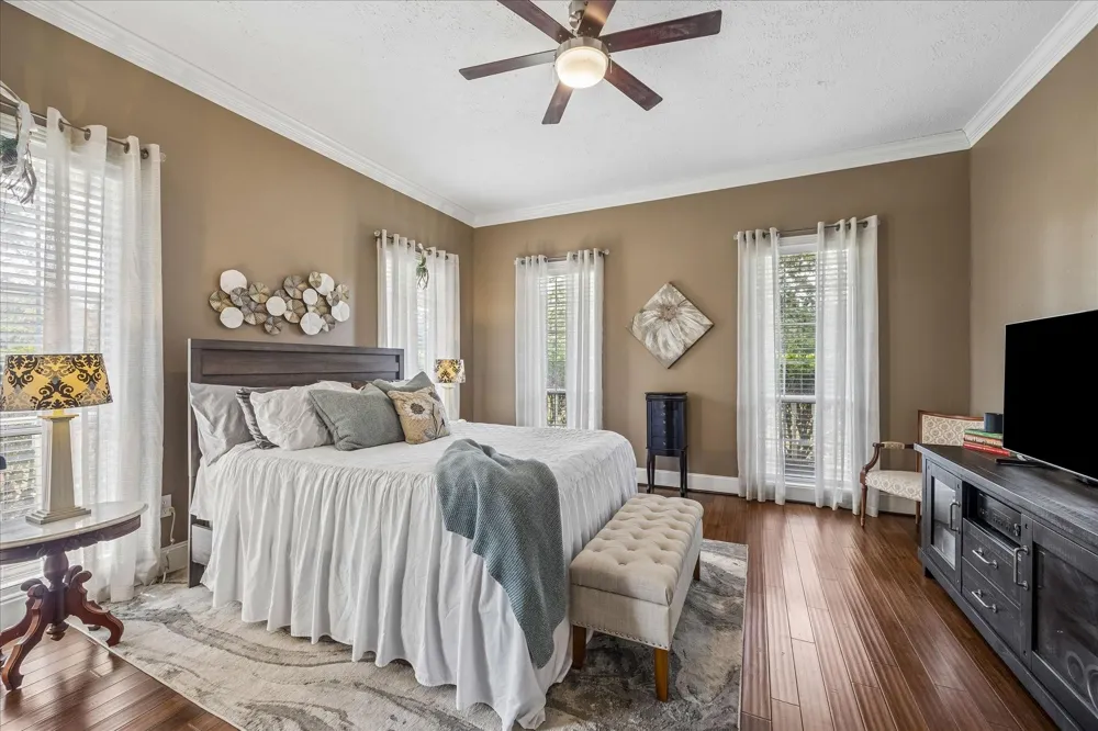 475 Piney Creek Road Bellville, TX 77418