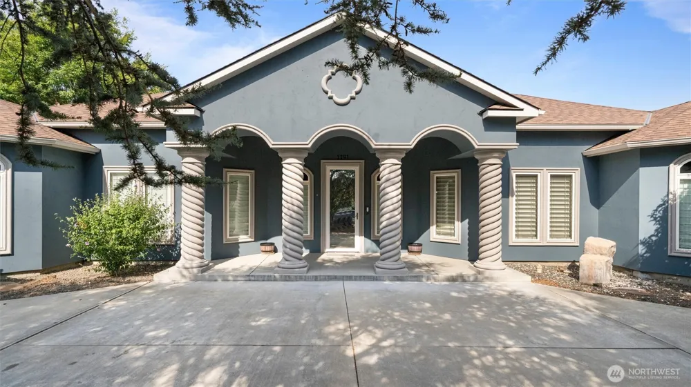 1191 Pinto Loop Richland, WA 99352