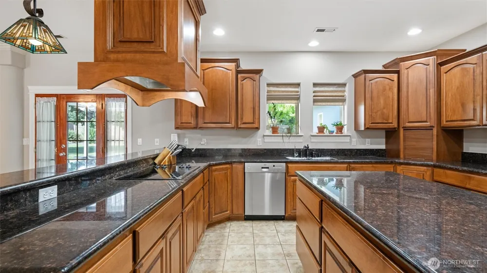 1191 Pinto Loop Richland, WA 99352