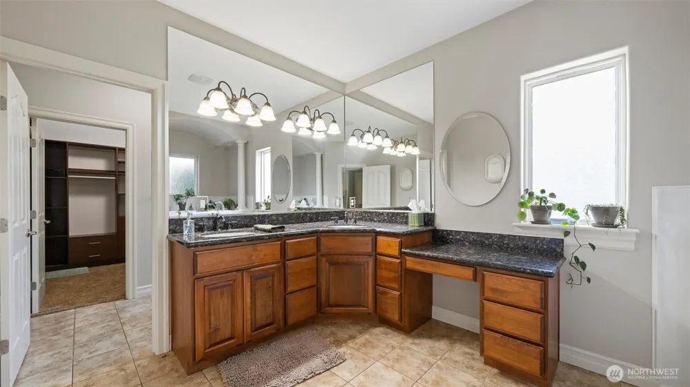 1191 Pinto Loop Richland, WA 99352
