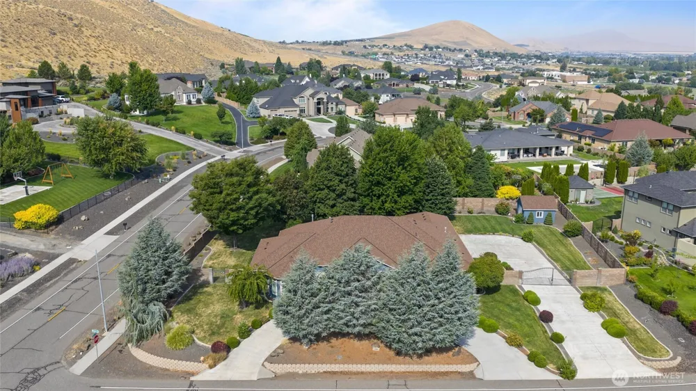 1191 Pinto Loop Richland, WA 99352