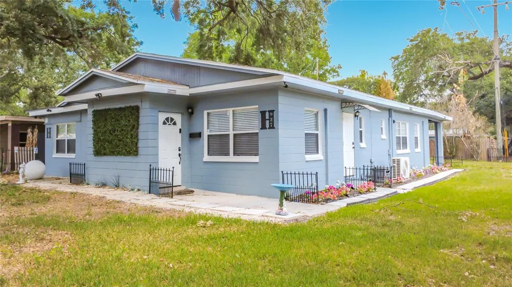 927 HOFFNER AVENUE Orlando, FL 32809