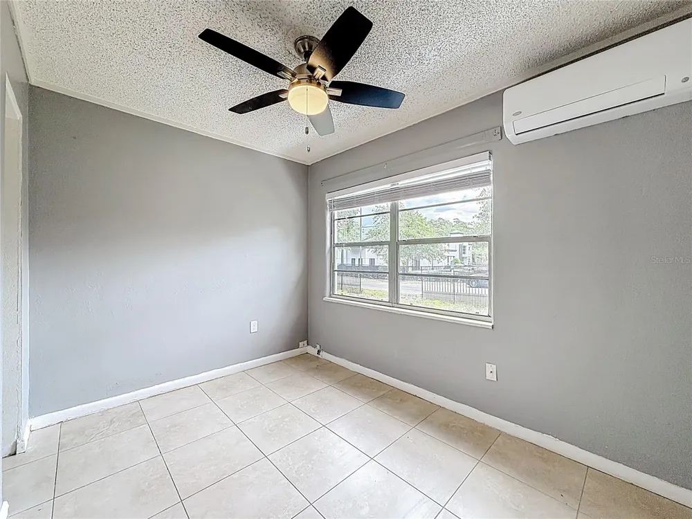 927 HOFFNER AVENUE Orlando, FL 32809