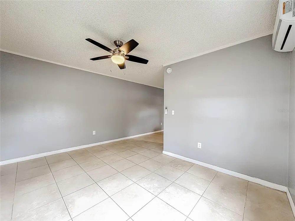 927 HOFFNER AVENUE Orlando, FL 32809
