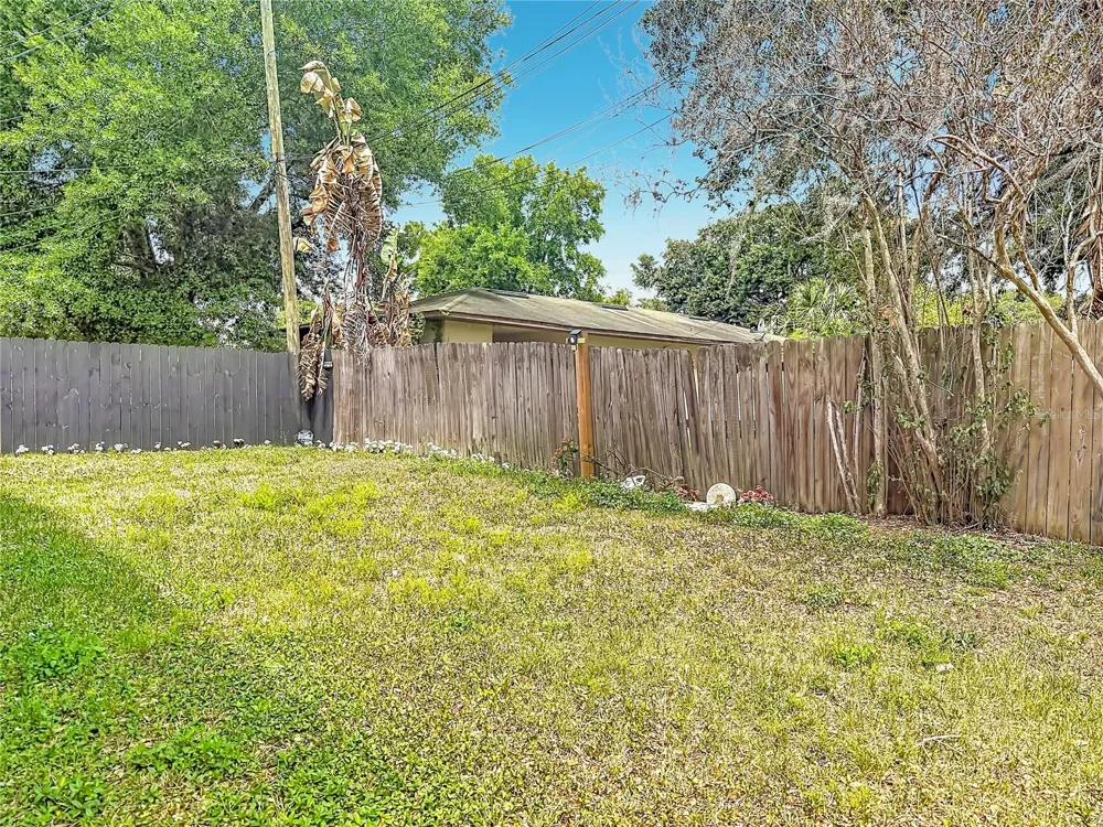 927 HOFFNER AVENUE Orlando, FL 32809