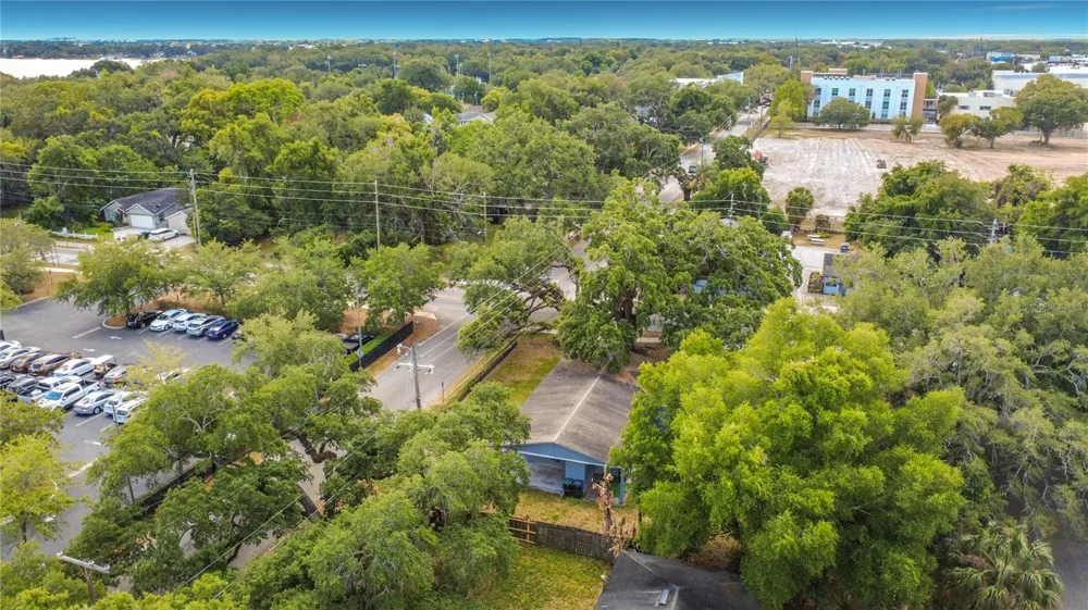 927 HOFFNER AVENUE Orlando, FL 32809