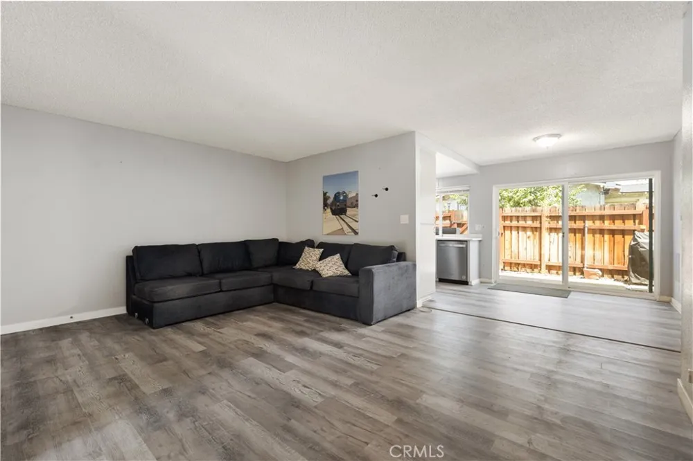 303 W Linda Vista Avenue #19 Alhambra, CA 91801