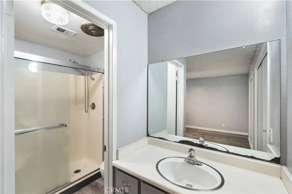 303 W Linda Vista Avenue #19 Alhambra, CA 91801