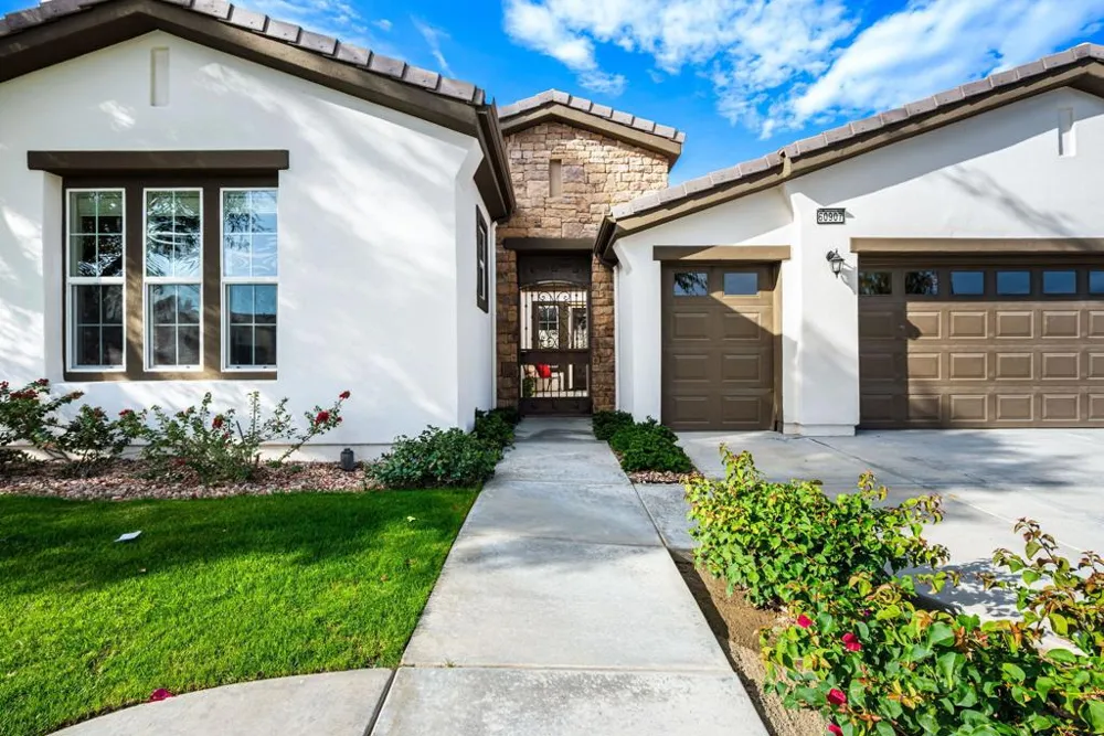 60907 Fire Barrel Drive La Quinta, CA 92253