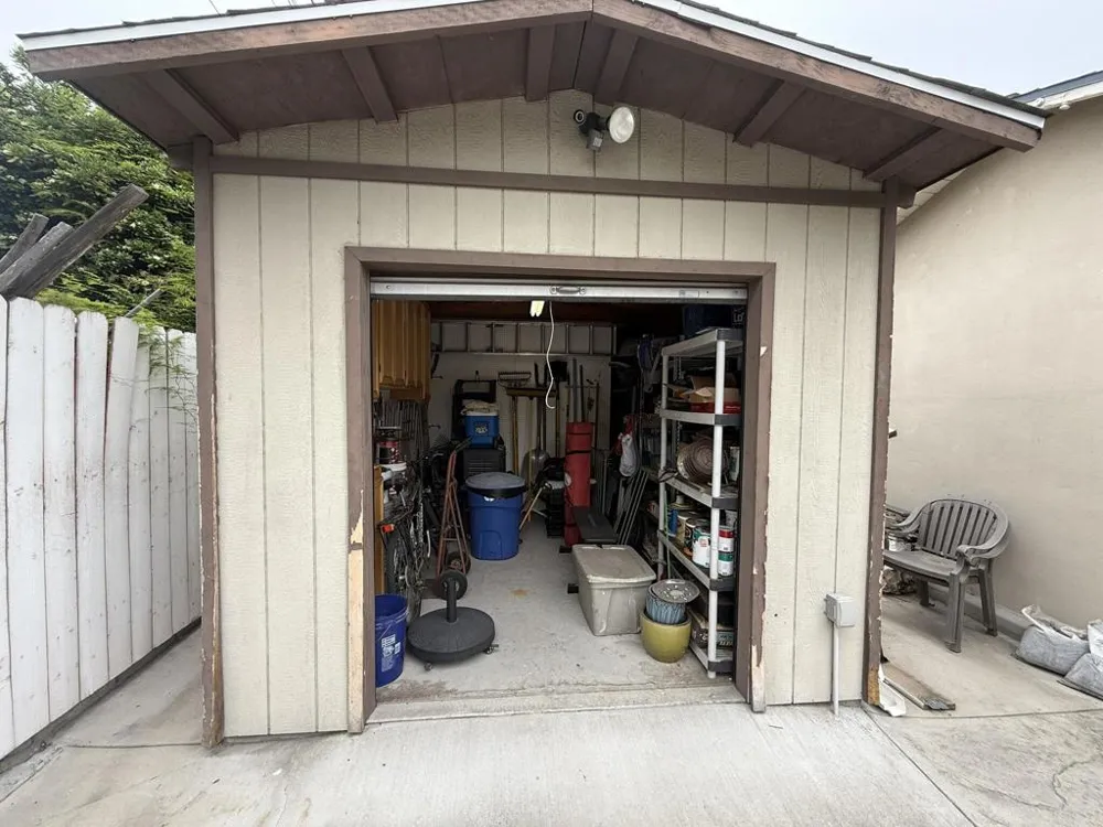 633 E G STREET Ontario, CA 91764