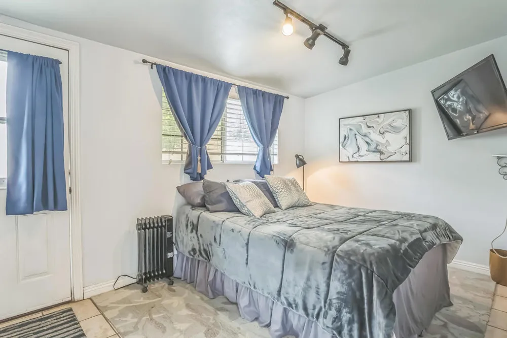 633 E G STREET Ontario, CA 91764