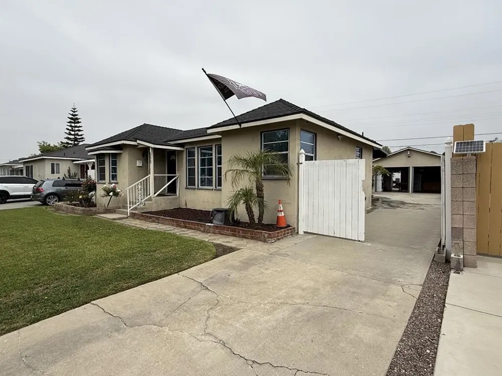 633 E G STREET Ontario, CA 91764