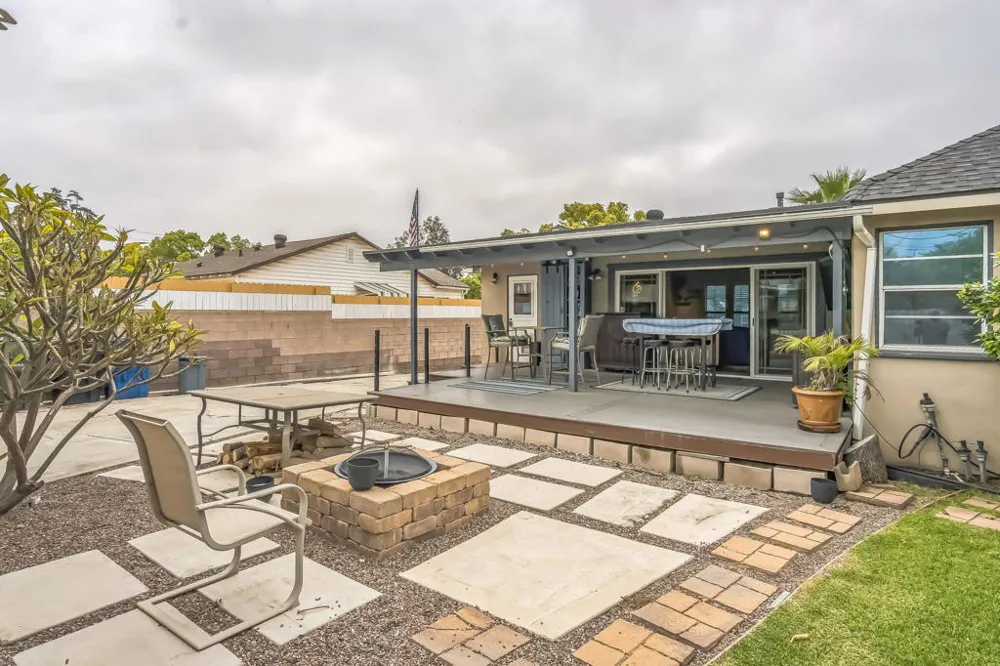 633 E G STREET Ontario, CA 91764