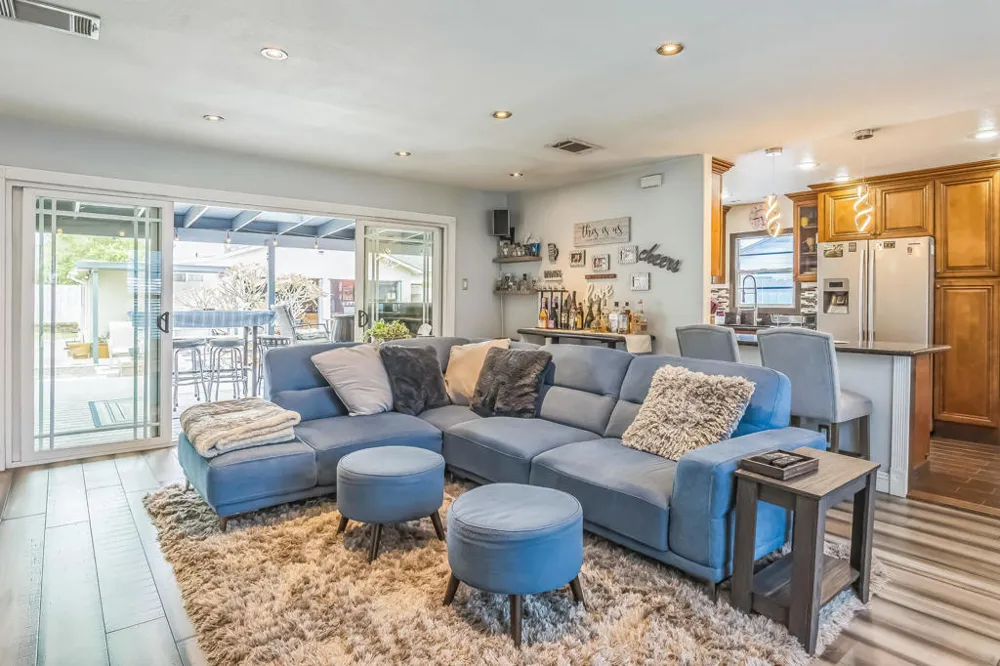 633 E G STREET Ontario, CA 91764