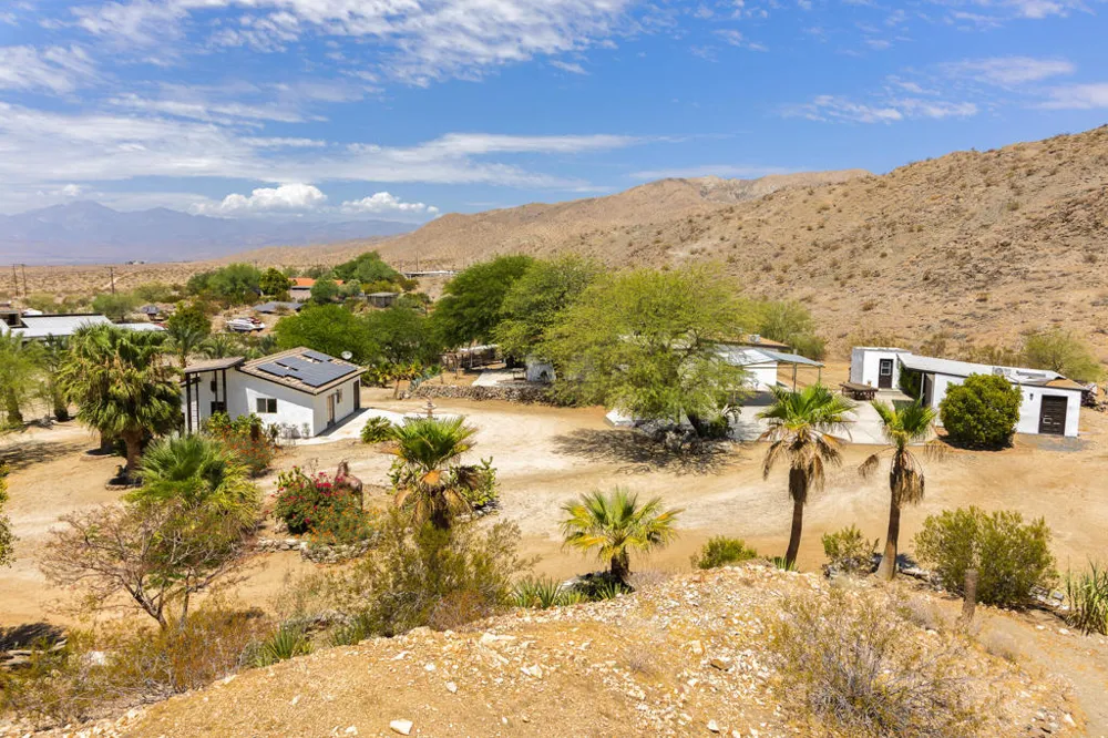 16430 Evans Lane Desert Hot Springs, CA 92241