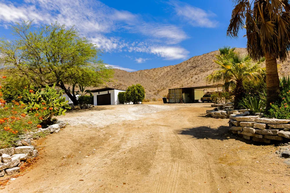 16430 Evans Lane Desert Hot Springs, CA 92241