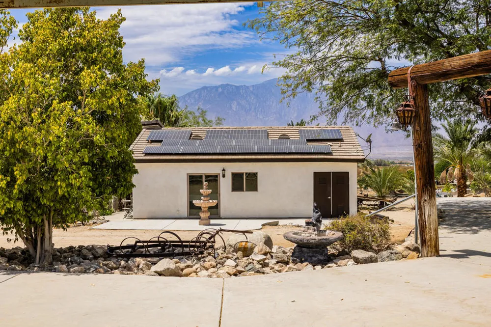 16430 Evans Lane Desert Hot Springs, CA 92241