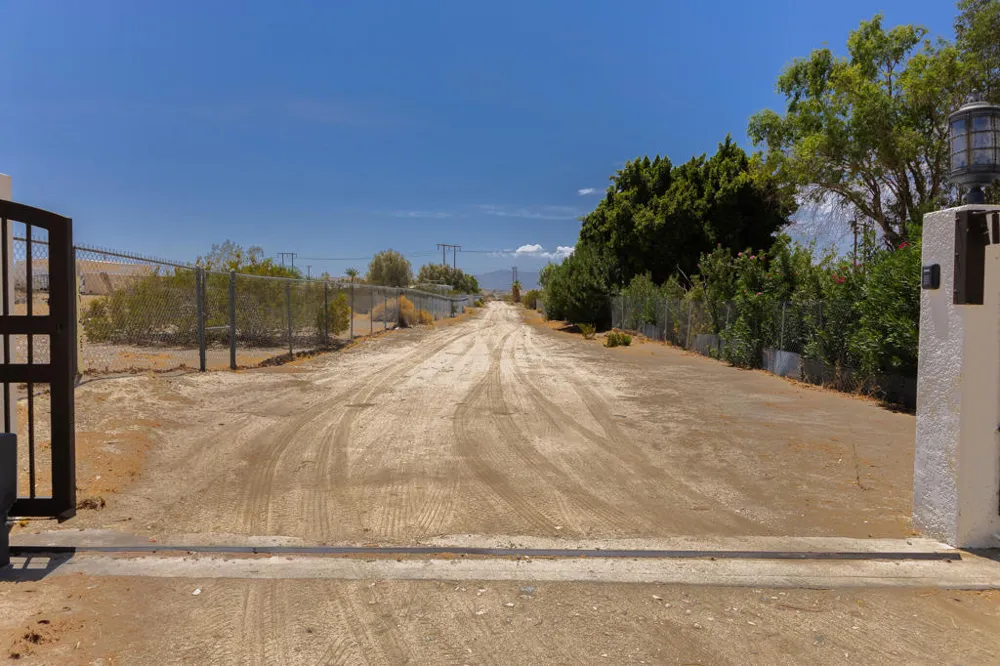 16430 Evans Lane Desert Hot Springs, CA 92241