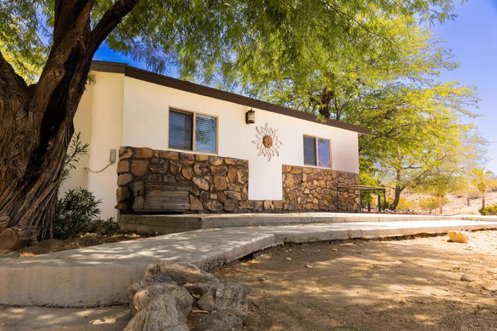 16430 Evans Lane Desert Hot Springs, CA 92241