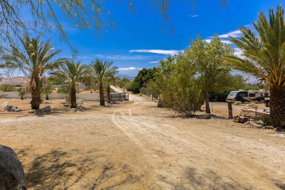 16430 Evans Lane Desert Hot Springs, CA 92241