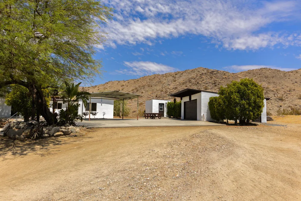 16430 Evans Lane Desert Hot Springs, CA 92241