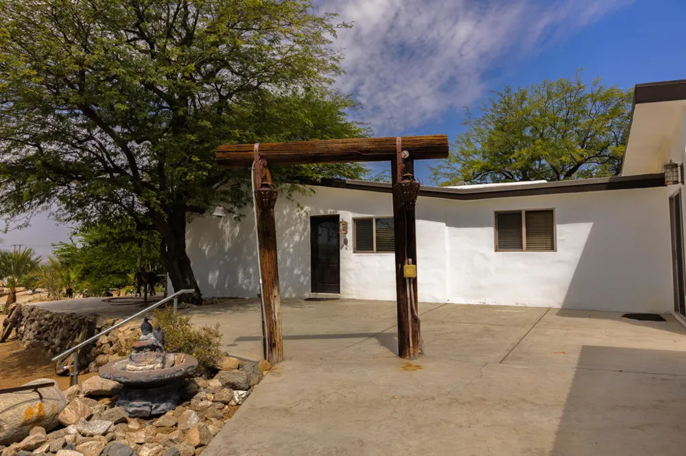 16430 Evans Lane Desert Hot Springs, CA 92241