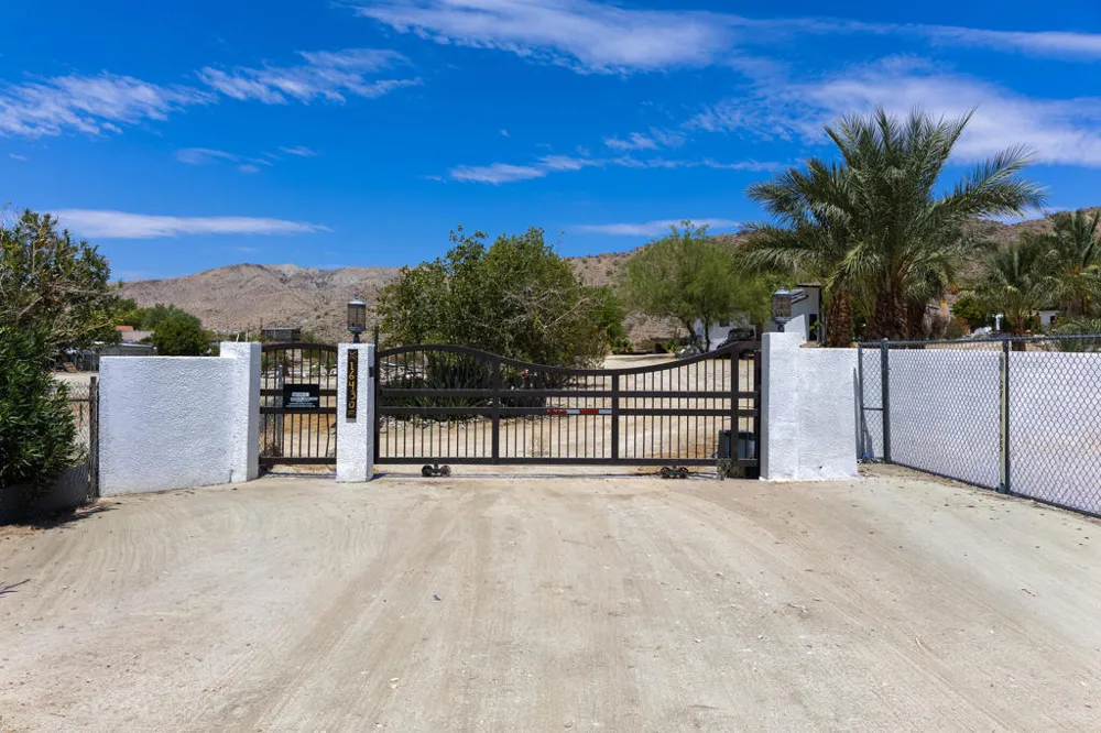 16430 Evans Lane Desert Hot Springs, CA 92241