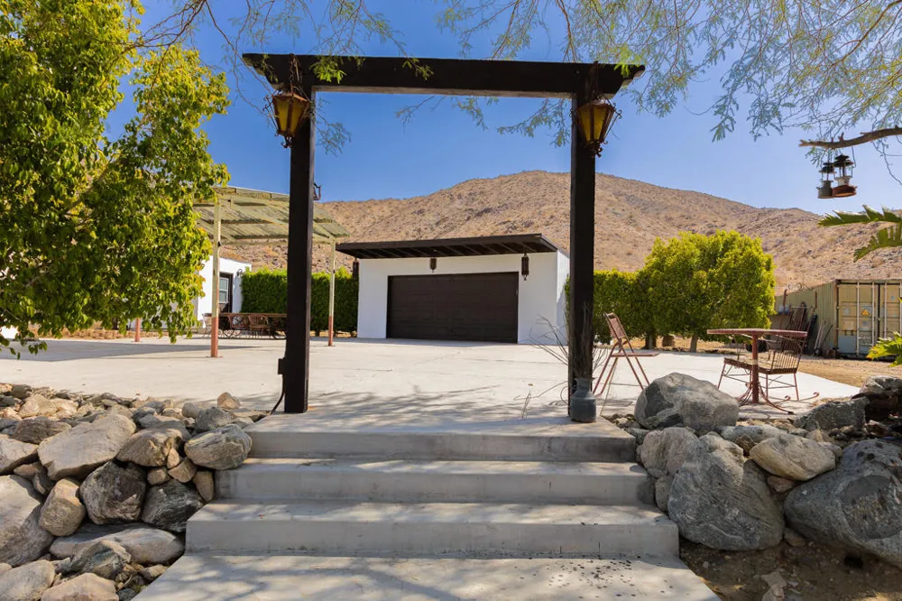 16430 Evans Lane Desert Hot Springs, CA 92241