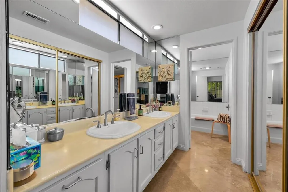 5822 E Palm Oasis Street Palm Springs, CA 92264