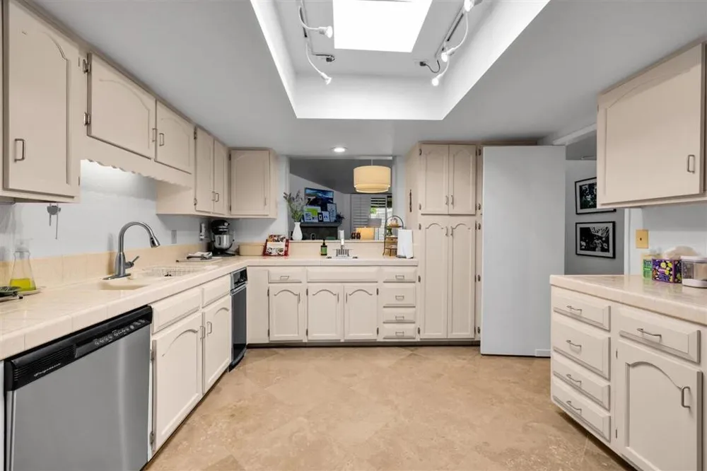 5822 E Palm Oasis Street Palm Springs, CA 92264