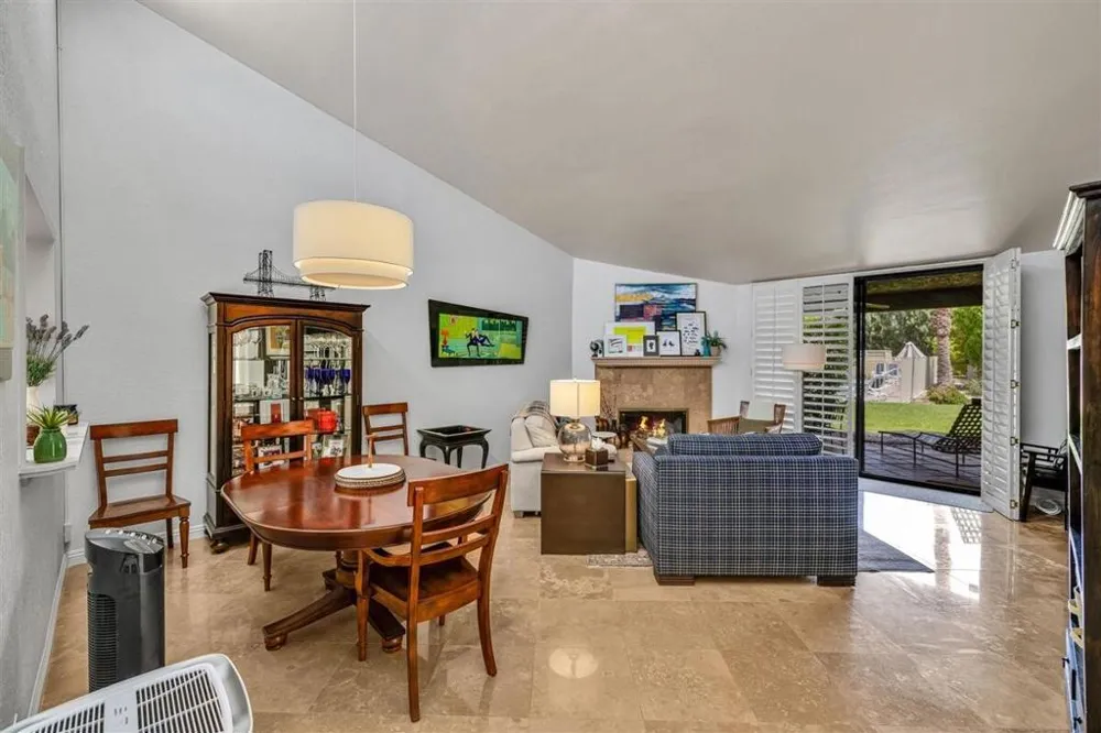 5822 E Palm Oasis Street Palm Springs, CA 92264