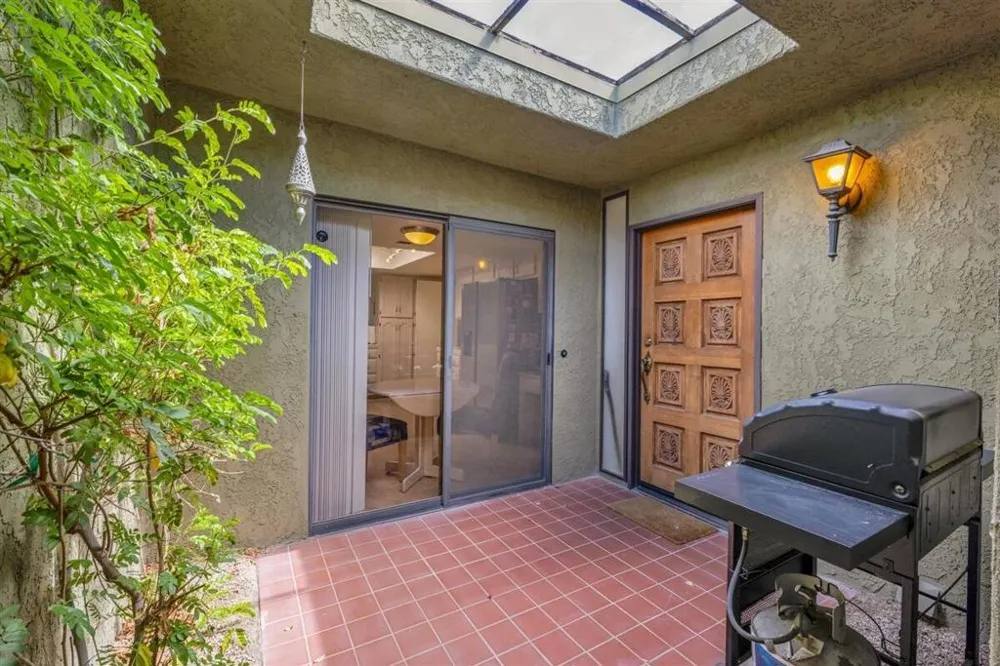 5822 E Palm Oasis Street Palm Springs, CA 92264