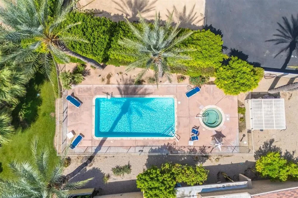 5822 E Palm Oasis Street Palm Springs, CA 92264